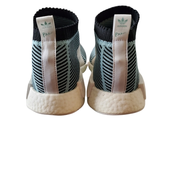 Adidas - Picture 3 of 9